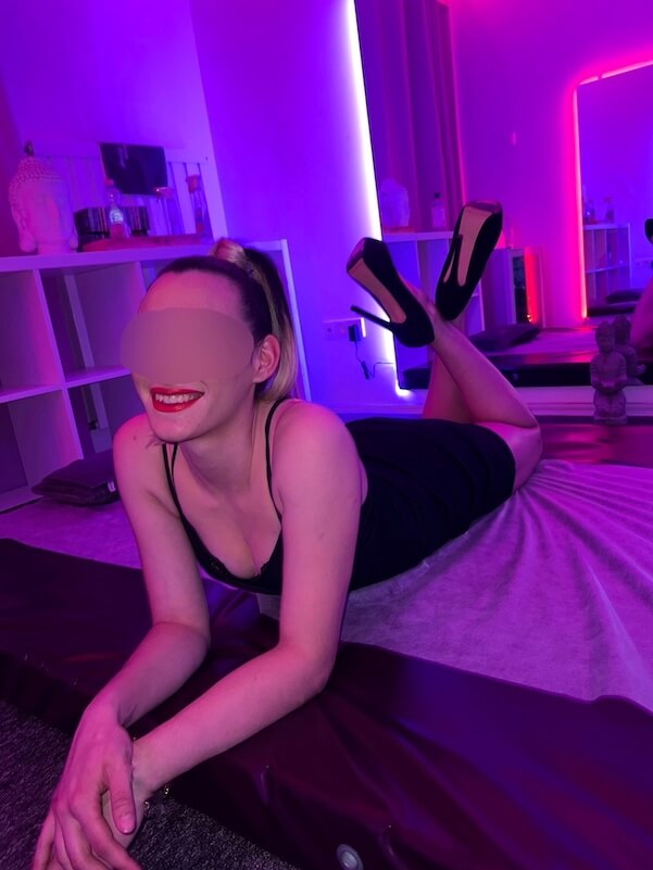 Missy - Budapest erotic massage